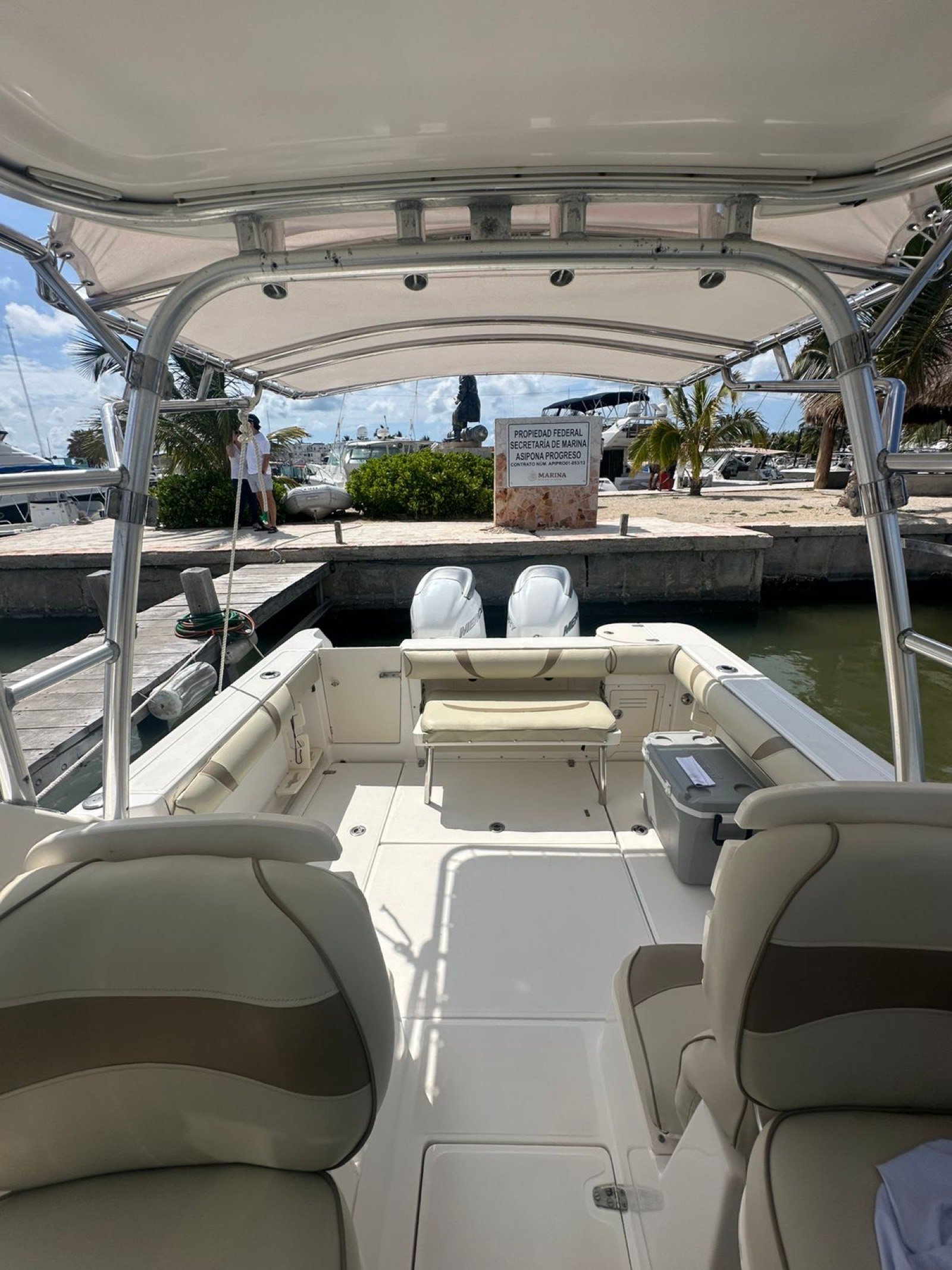 Boston Whaler 30 ft twin-outboard sport-fishing boat at Marina Yucalpetén ready for a charter out of Progreso Yucatán