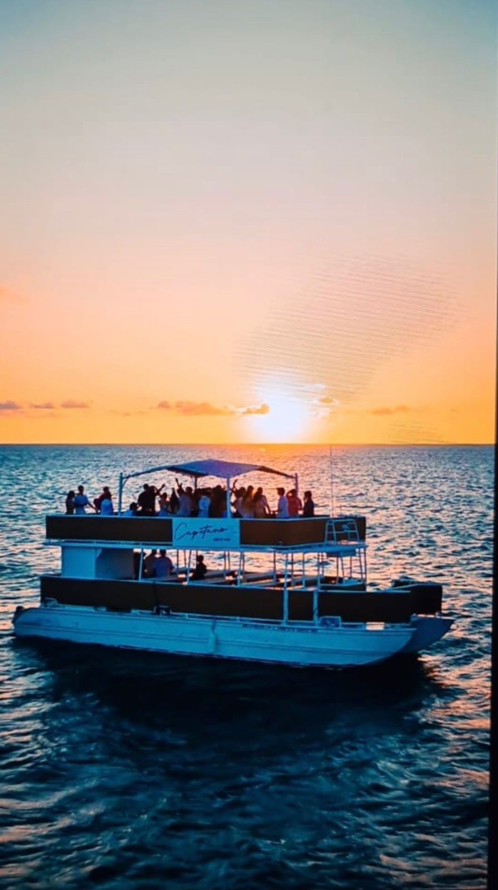 50 ft party catamaran with 40-guest capacity hosting a corporate event off Marina Yucalpetén, Progreso