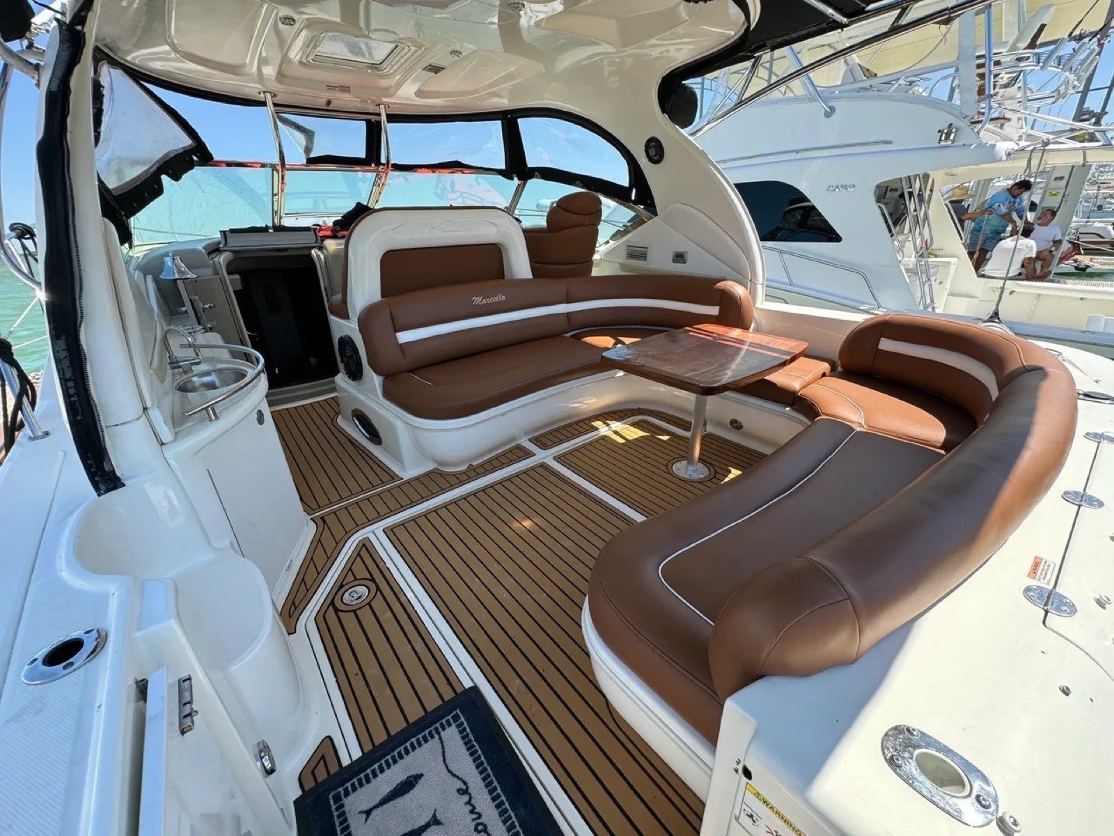 Sea Ray 46 ft Sundancer luxury motor yacht cruising off Progreso Yucatán with AC cabin and premium trim