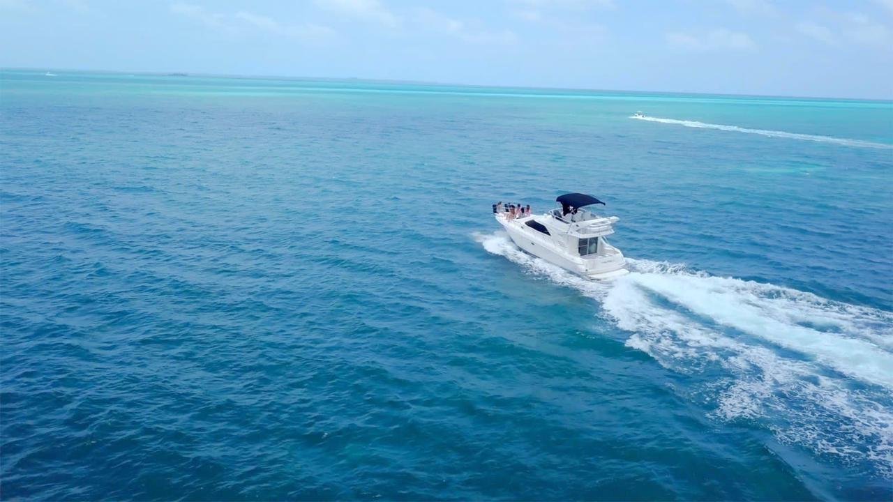 41-59ft yacht in Cancun Caribbean